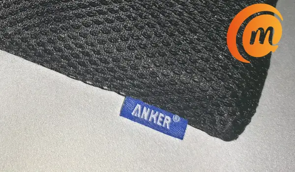 Anker powercore ii slim pouch close-up