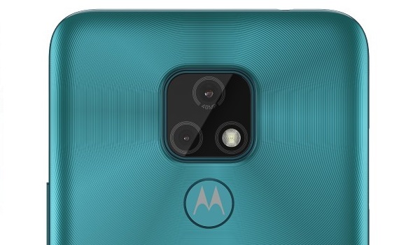 Motorola Moto E7 aqua blue rear camera
