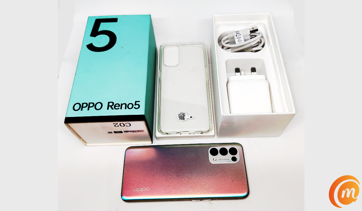 oppo Reno5 unboxing - box contents