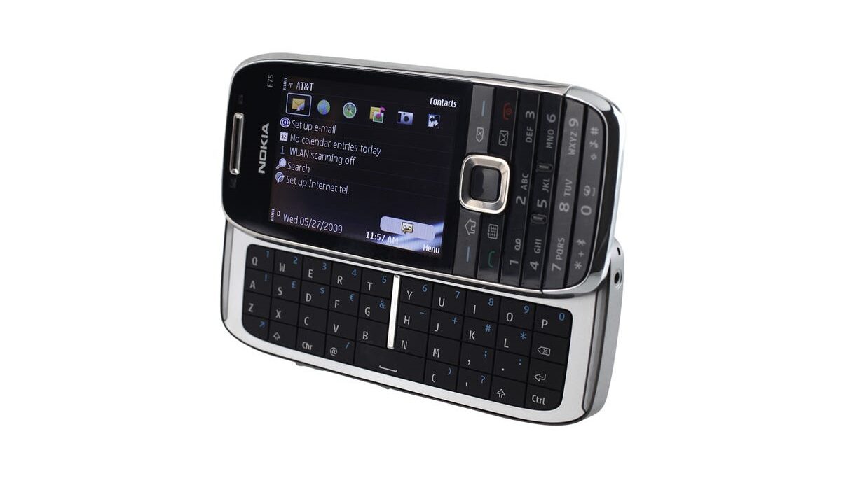 Nokia E75 – Communicator? Nah!