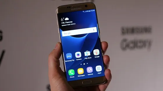 flagship mobile Samsung Galaxy S7 Edge