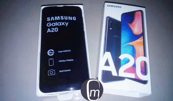 Samsung Galaxy A20 2019 unboxing