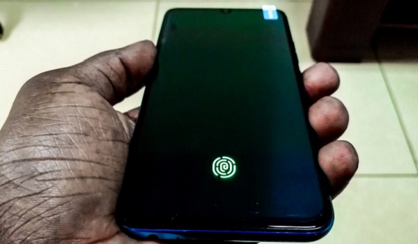 In-display fingerprint mount on the Tecno Phantom 9