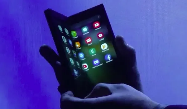 Samsung foldable phone, Samsung Galaxy Fold
