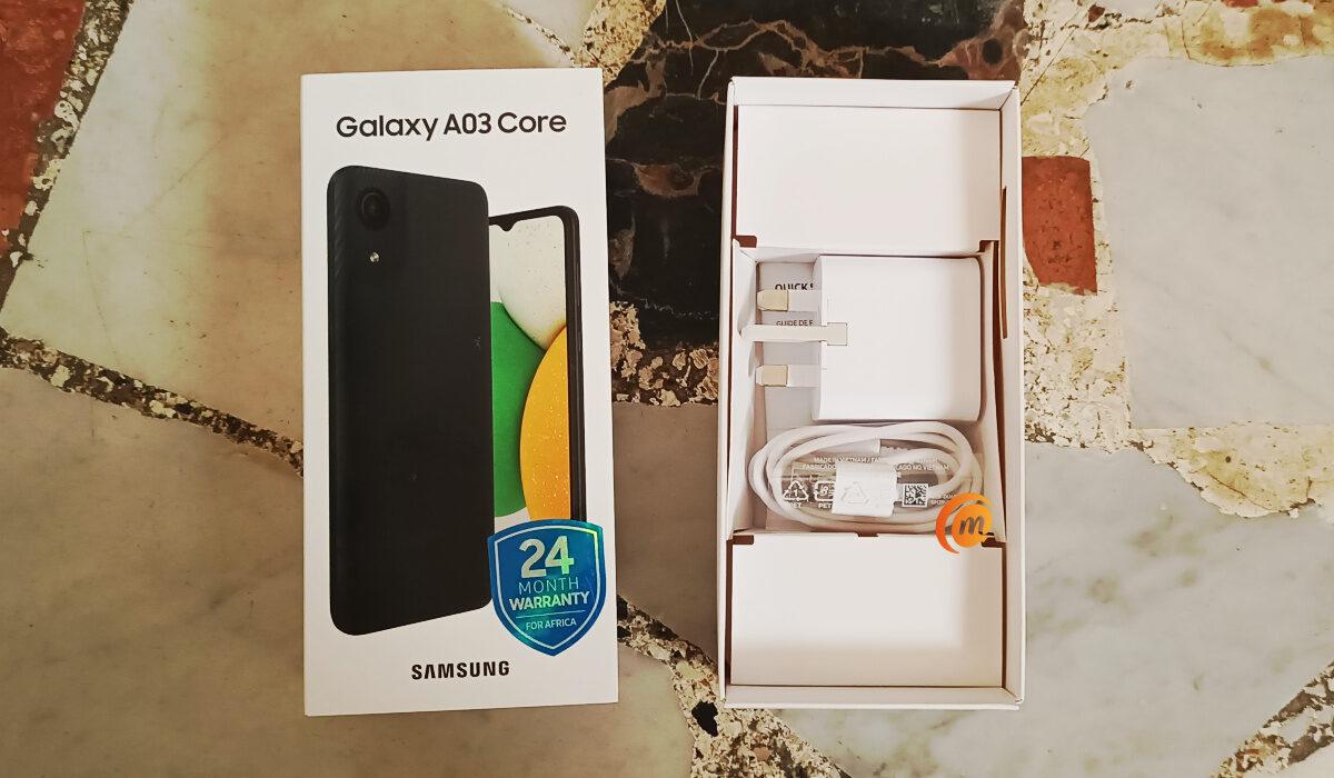 Samsung Galaxy A03 Core unboxing - box contents 
