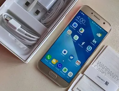 Samsung Galaxy A5 2017 Unboxing - with open pack
