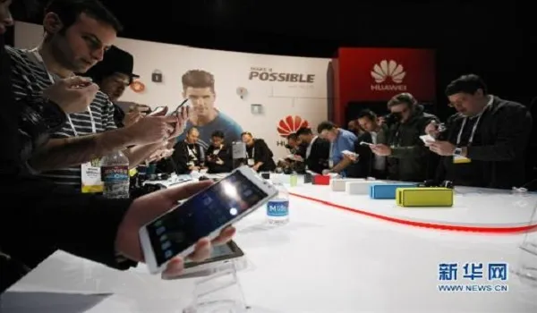 Huawei HongMeng OS trials