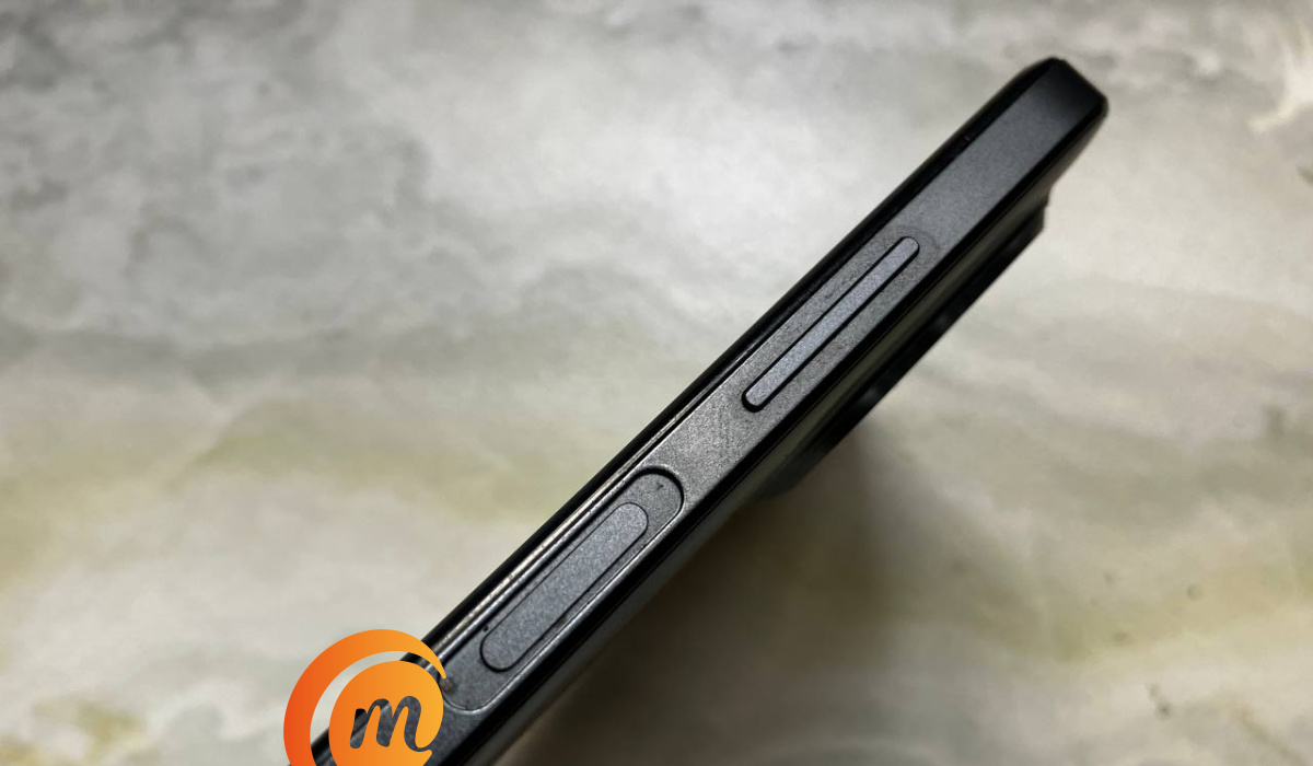 Nokia G60 5G Review: Side-mounted fingerprint scanner