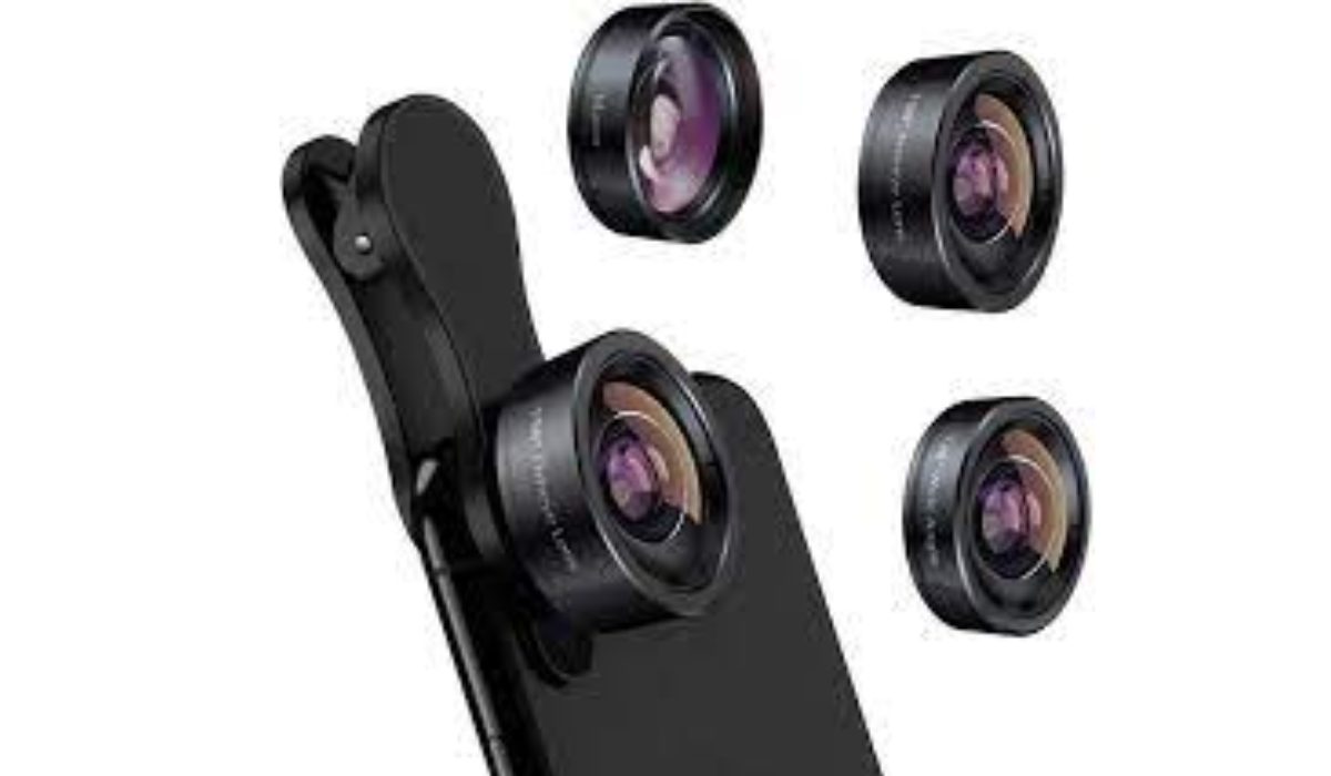 Want to up your smartphone photography game? Check out the Keywing 3-in-1 Phone Camera Lens Kit 