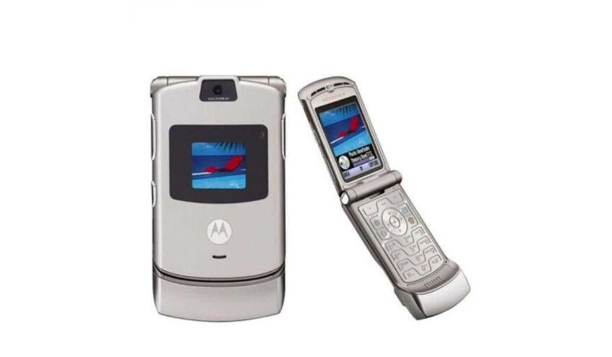 Motorola Razr V3 became the most popular of the old flip phones from the early 2000s..