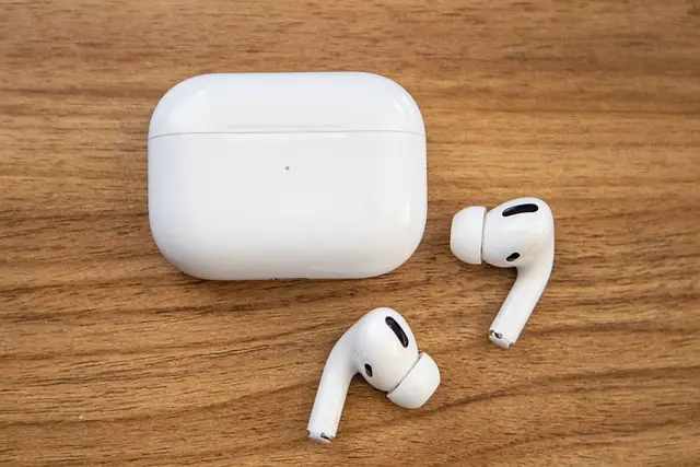 Apple AirPods