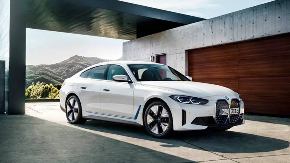 BMW i4 eDrive35 1