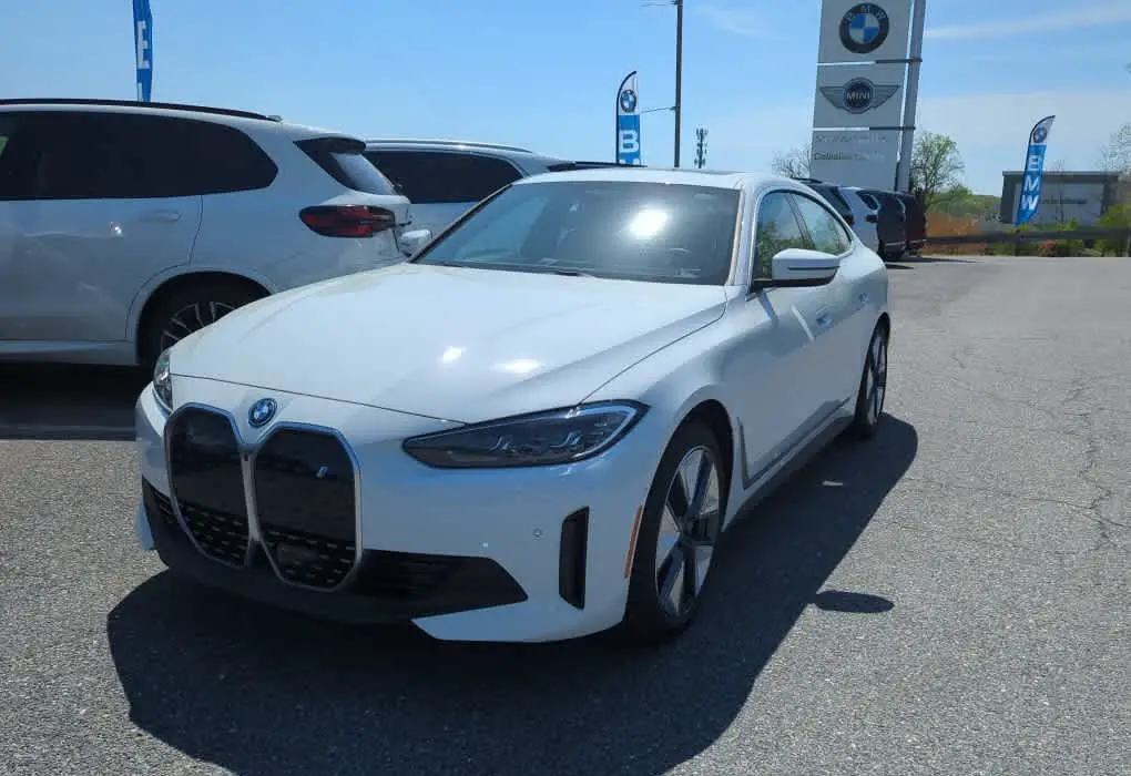 BMW i4 eDrive35